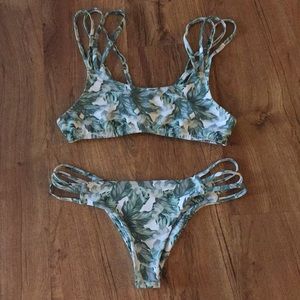 Show Me Your Mumu bikini